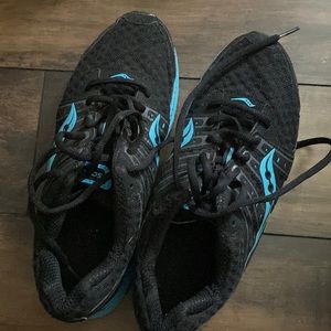 ☮️☮️☮️☮️Womens running shoes saucony hood shape 9/10 ☮️☮️☮️☮️